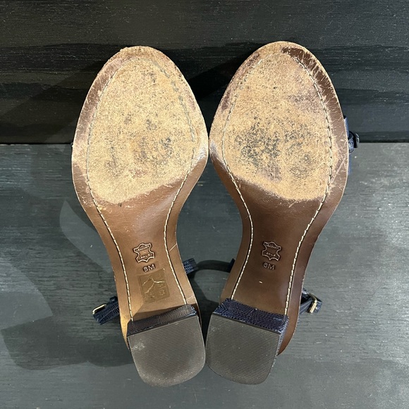 Tory Burch Navy Blue Leathe Heels Women’s Size 6 Gold Buckle Block Open Toe - Picture 5 of 7